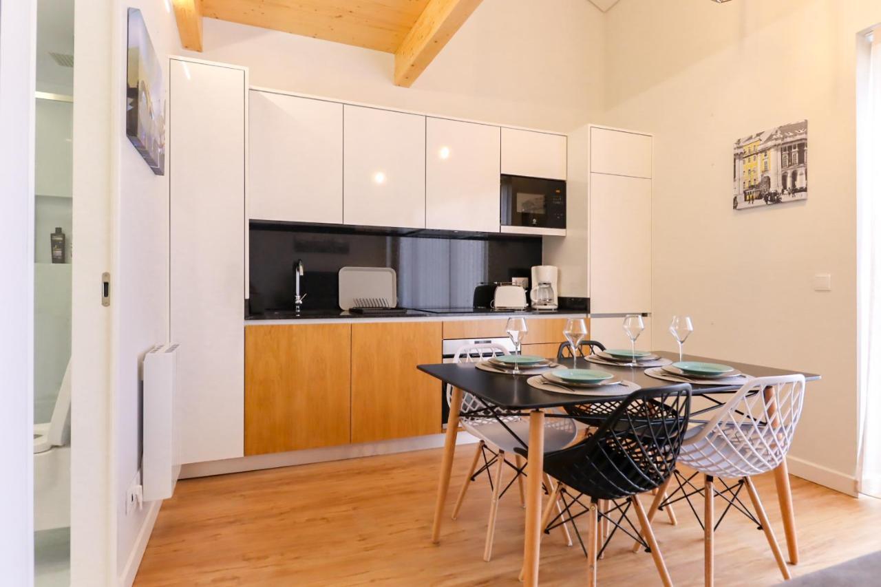 Coutinho Apartment - Modern Ap In The City Centre With Balcony Viana do Castelo Buitenkant foto